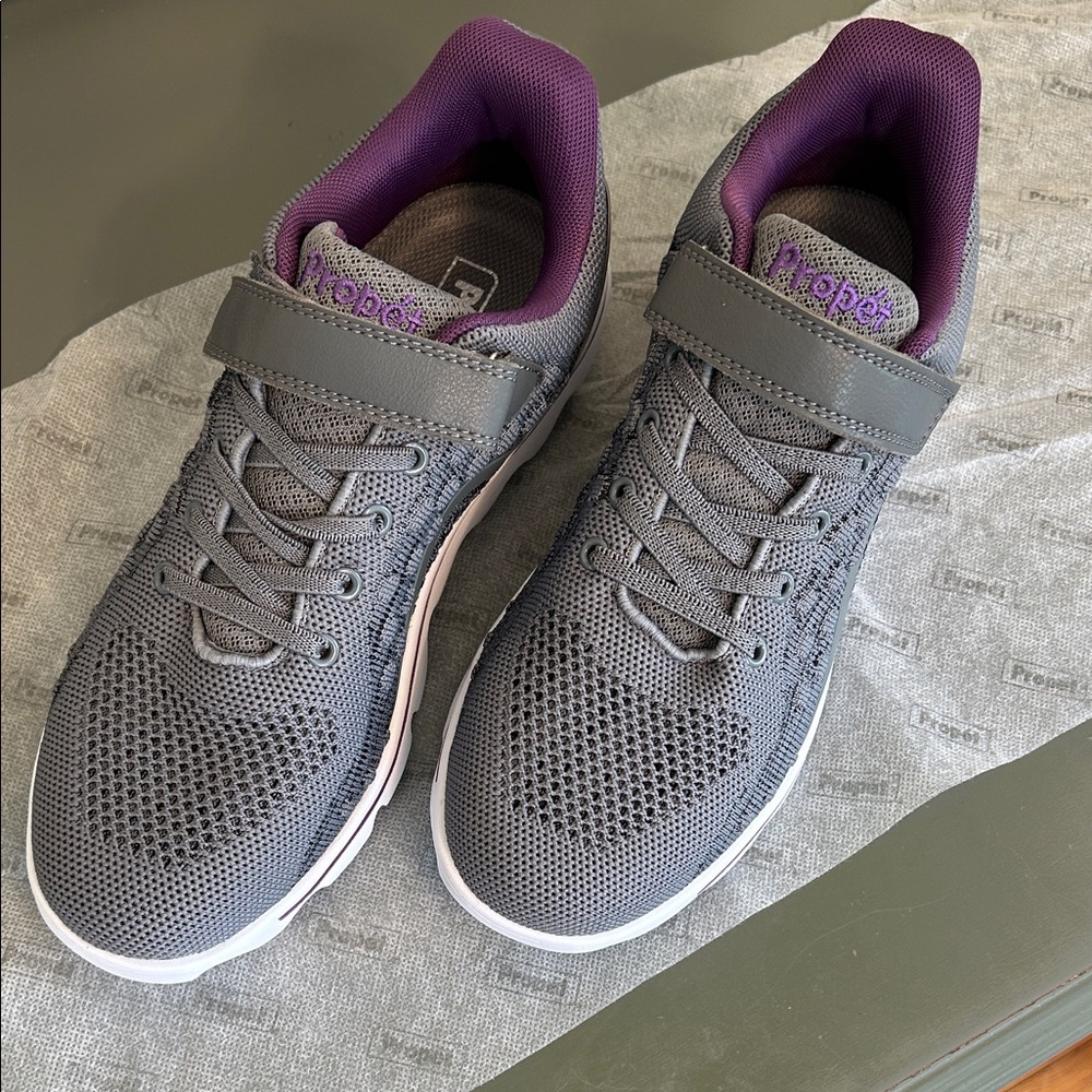 Propet New gray knit sneakers.  New.  Purple trim.  Size 8